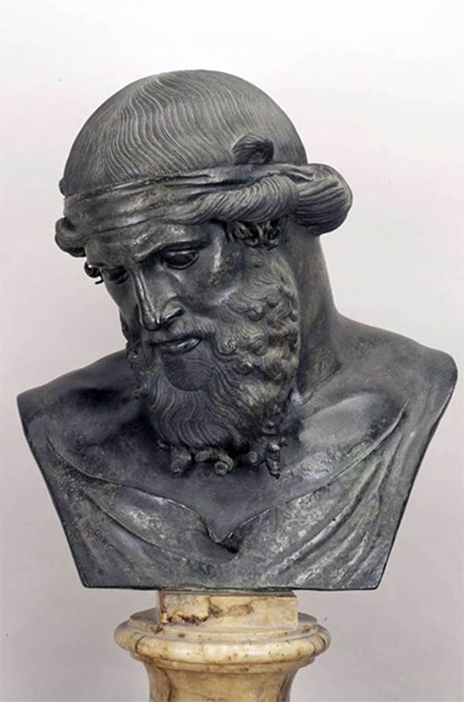 Villa dei Papiri, Herculaneum. Bronze bust of Dionysus previously identified as Plato. Found in 1759, in room where a few papyri were found.
Now in Naples Archaeological Museum. Inventory number 5618.